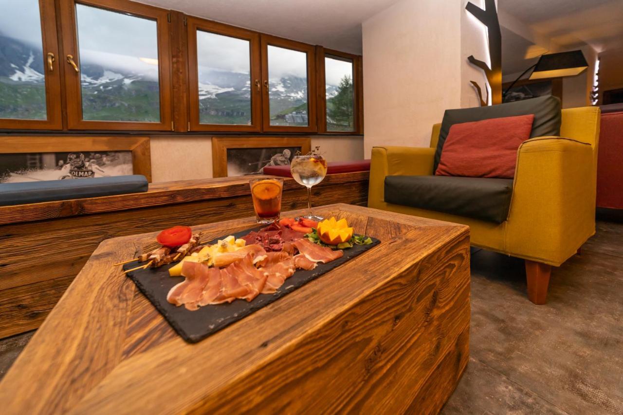 Hotel Petit Palais Breuil-Cervinia Exteriér fotografie