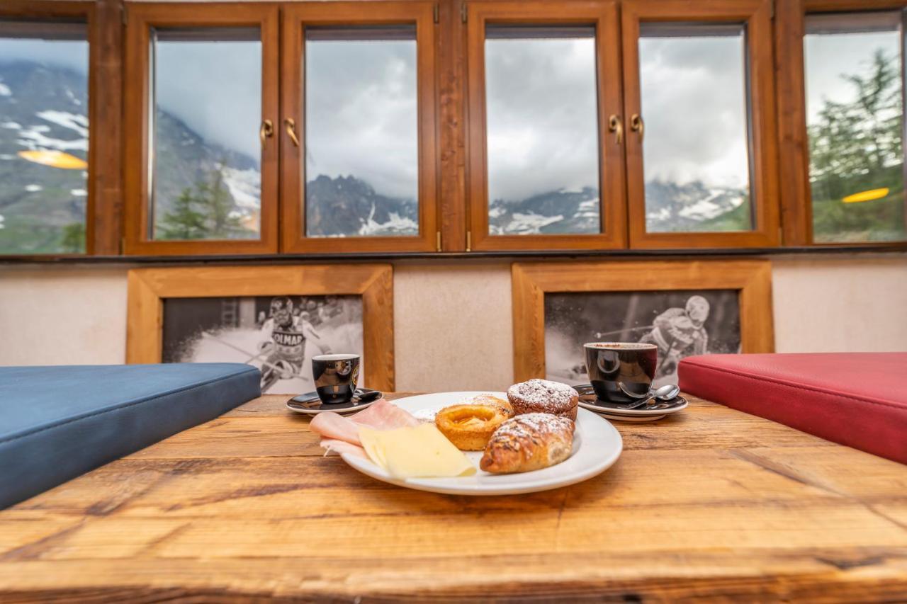 Hotel Petit Palais Breuil-Cervinia Exteriér fotografie