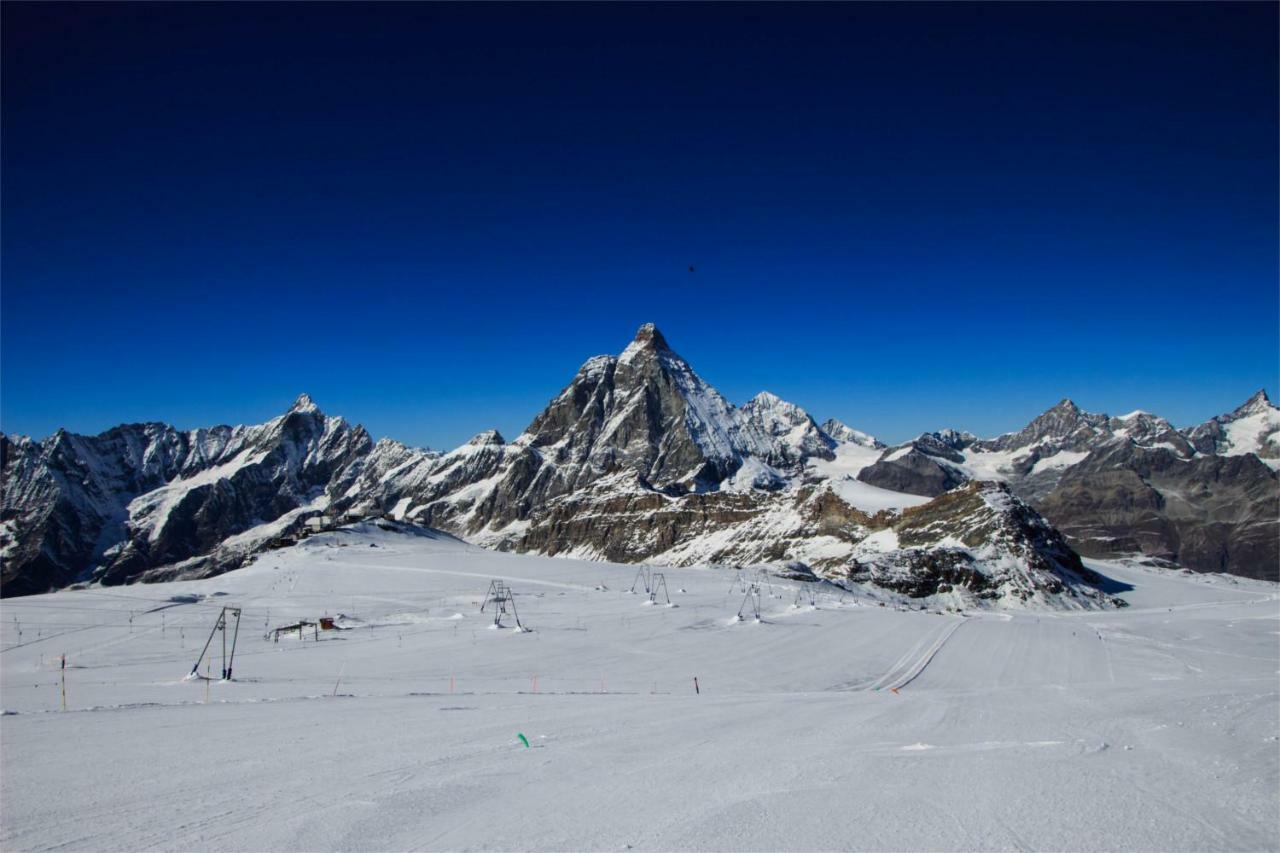 Hotel Petit Palais Breuil-Cervinia Exteriér fotografie